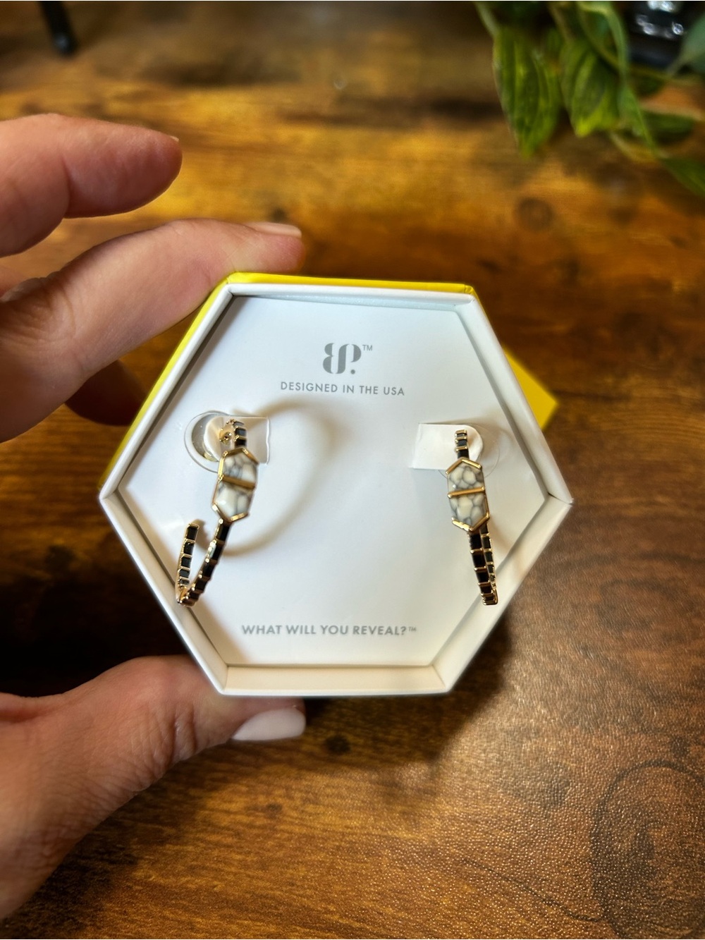 Bomb Party OG Gold & Howlite Hoop Earrings